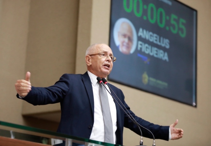 Wilson Lima confirma saída de Angelus Figueira do governo e interino vai comandar Sedecti