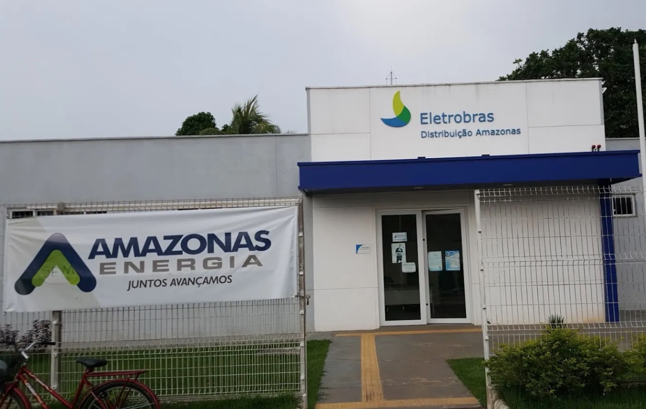 Amazonas Energia deve pagar R$ 4 mil para cada morador afetado por racionamento de energia aos sábados