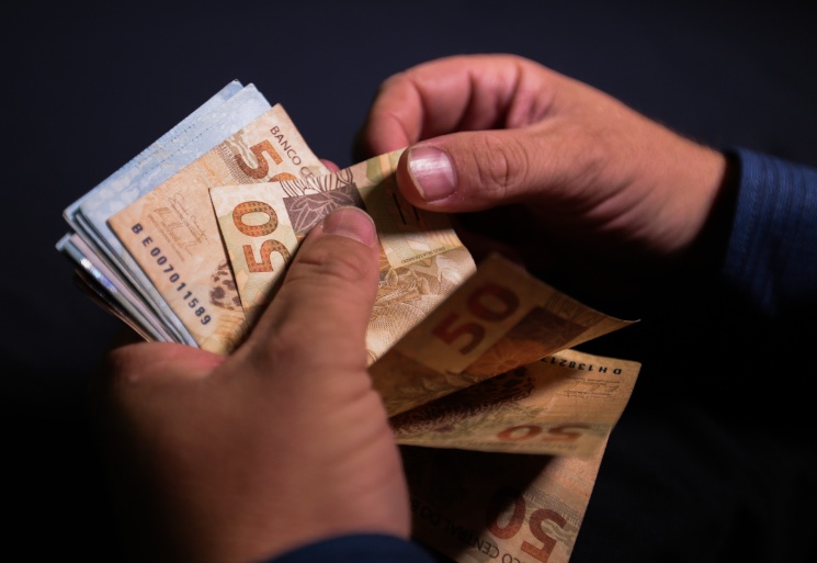 Empresa é condenada por espalhar boato de que empregado foi dispensado por furto