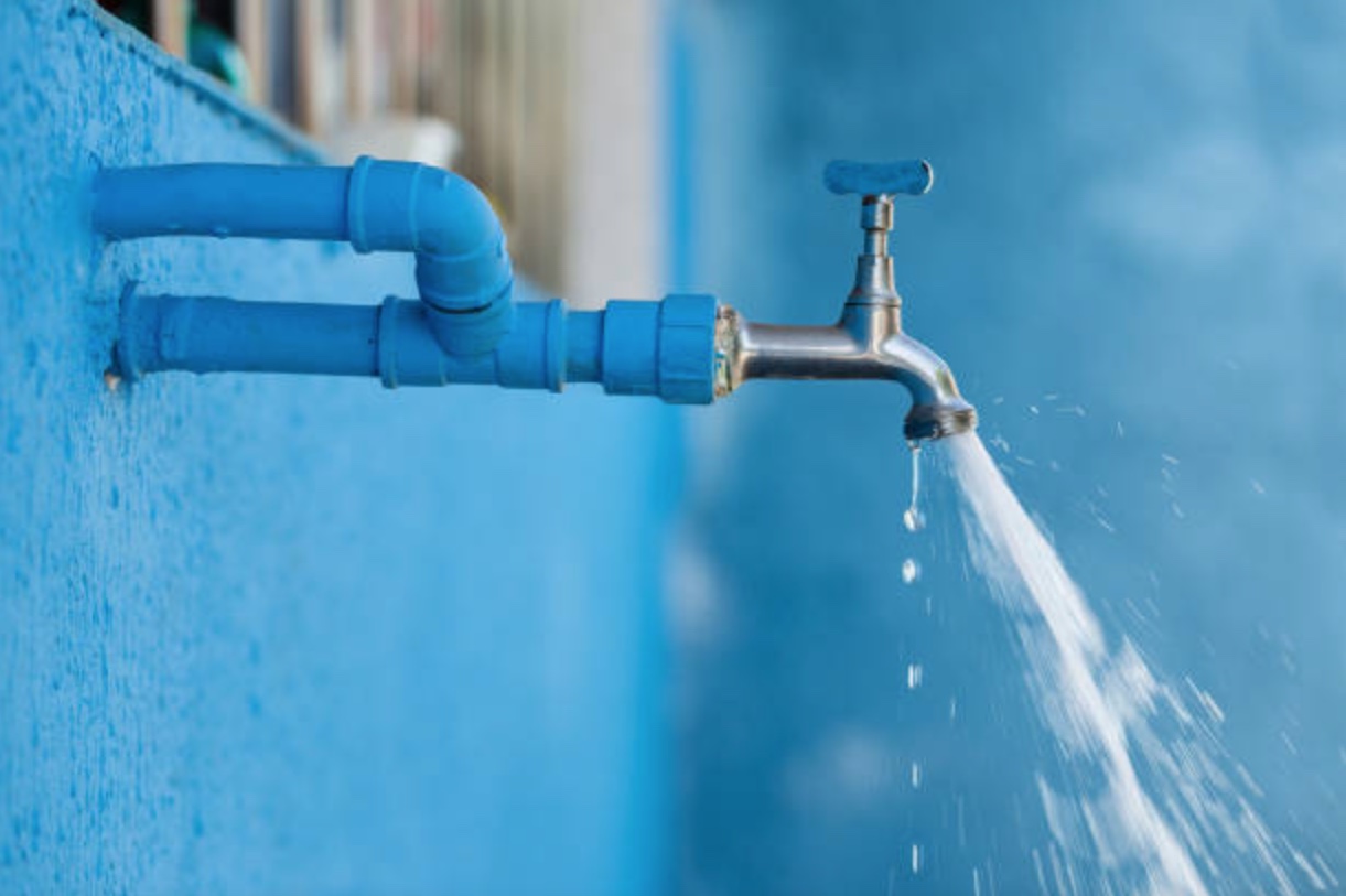 Bairros de todas as zonas de Manaus devem ficar sem água nesta quinta; veja