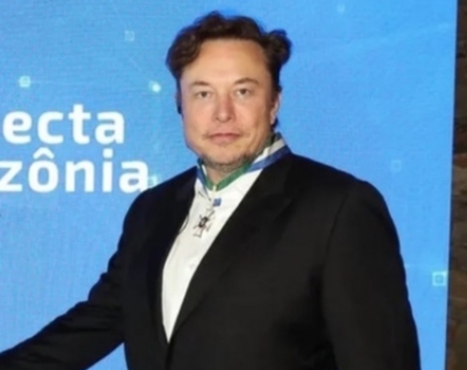 Não-assinantes do Twitter só poderão ler 600 posts por dia, anuncia Elon Musk