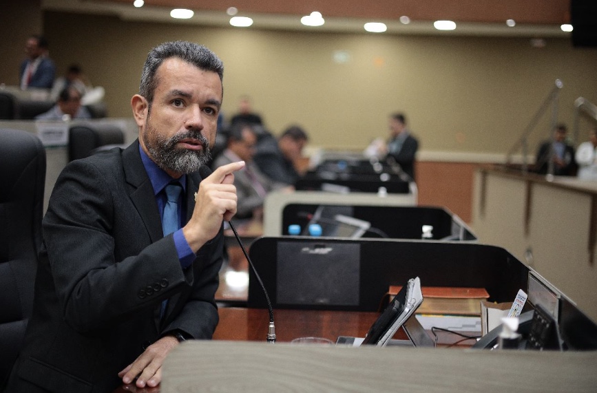 TRE-AM cassa mandato do vereador Peixoto