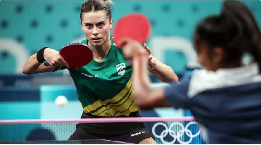 Mesa-tenista brasileira critica falta de ar-condicionado em ônibus dos Jogos Olímpicos de Paris