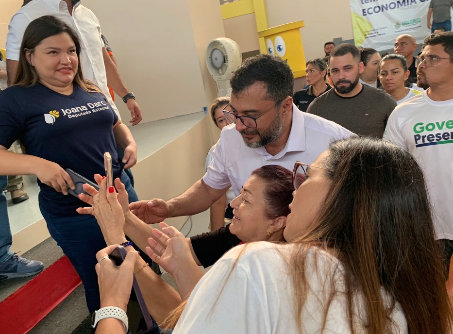 Governador Wilson Lima participa da 10ª edição do Governo Presente no Tarumã