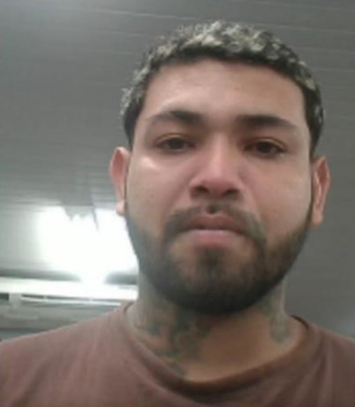 Principal suspeito da morte de biomédico, jogador de vôlei é procurado em Manaus