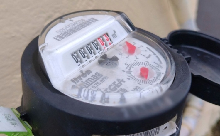 Justiça anula multa da Águas de Manaus por fraude, mas nega danos morais à consumidora