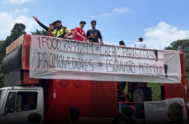 Entregadores de app fazem greve nacional e afirmam ser vítimas de 'escravidão moderna'