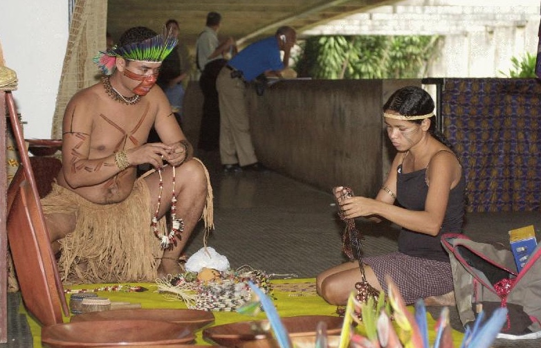 Justiça determina que governo facilite acesso de indígenas a benefícios no Amazonas