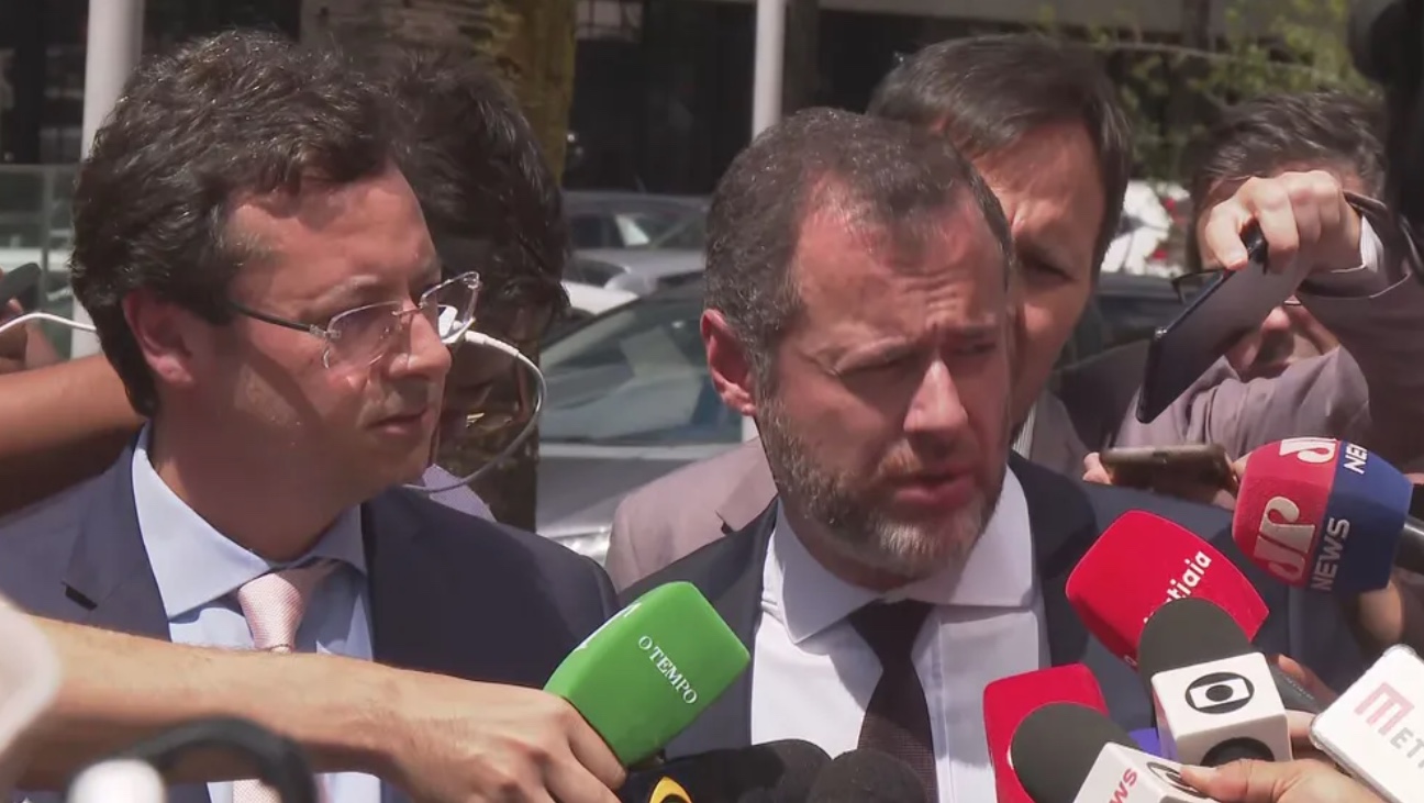 Ministro manda PF ouvir advogados ligados a Bolsonaro