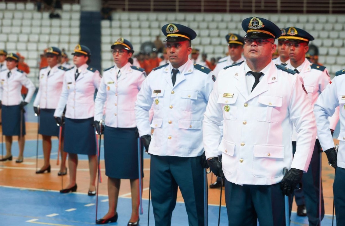 Governo do Amazonas forma 1ª turma de oficiais do Corpo de Bombeiros no estado