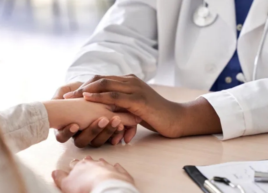 Por interrupção de cirurgias no Amazonas, ministro firma indenização de R$ 1 milhão; entenda