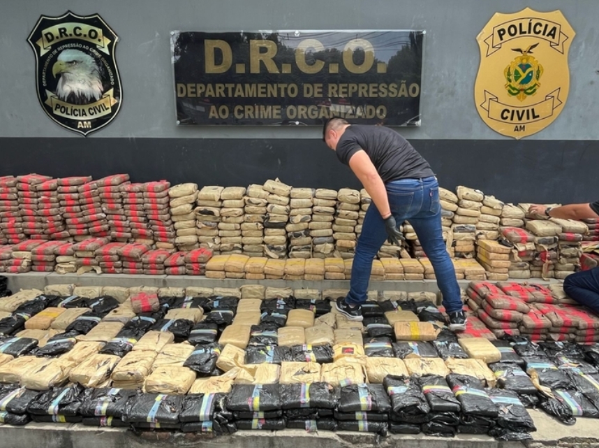 Colombiano solto após ser preso com 1,3 tonelada de drogas no Amazonas está foragido