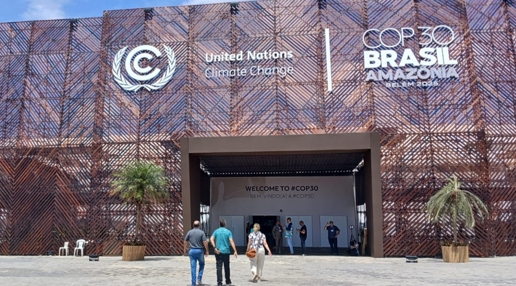 Ministra da Colômbia acusa presidência da COP30 de silenciar países que pedem transição de combustíveis fósseis