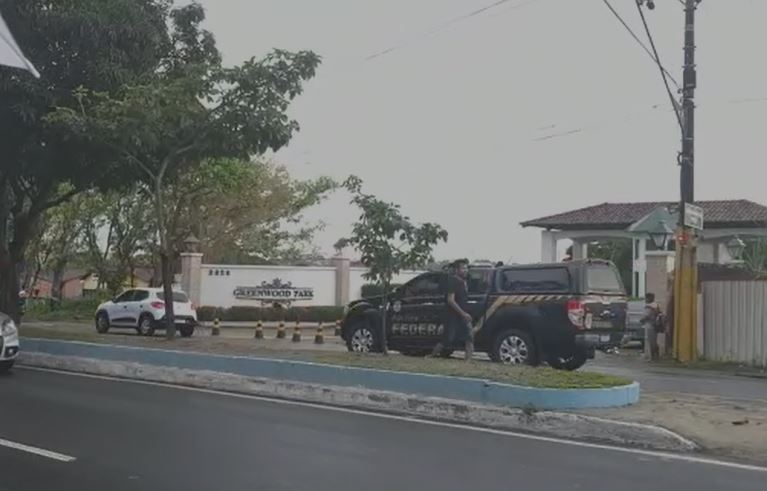 PF caça alvos de operação em área nobre de Manaus; confira vídeo