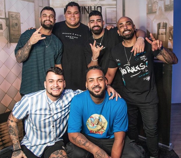 Dilsinho e Menos é Mais estão confirmados no Samba Manaus