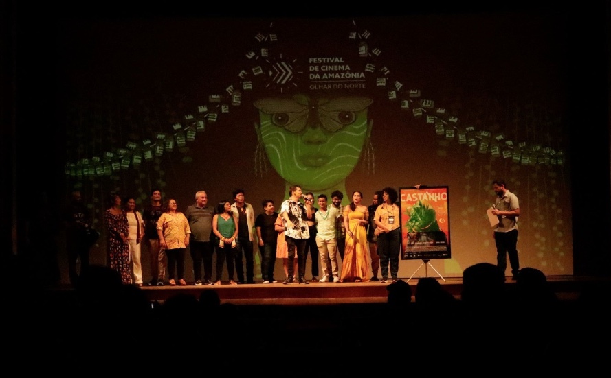 Olhar do Norte homenageia Ednelza Sahdo na abertura do Festival de Cinema do Norte