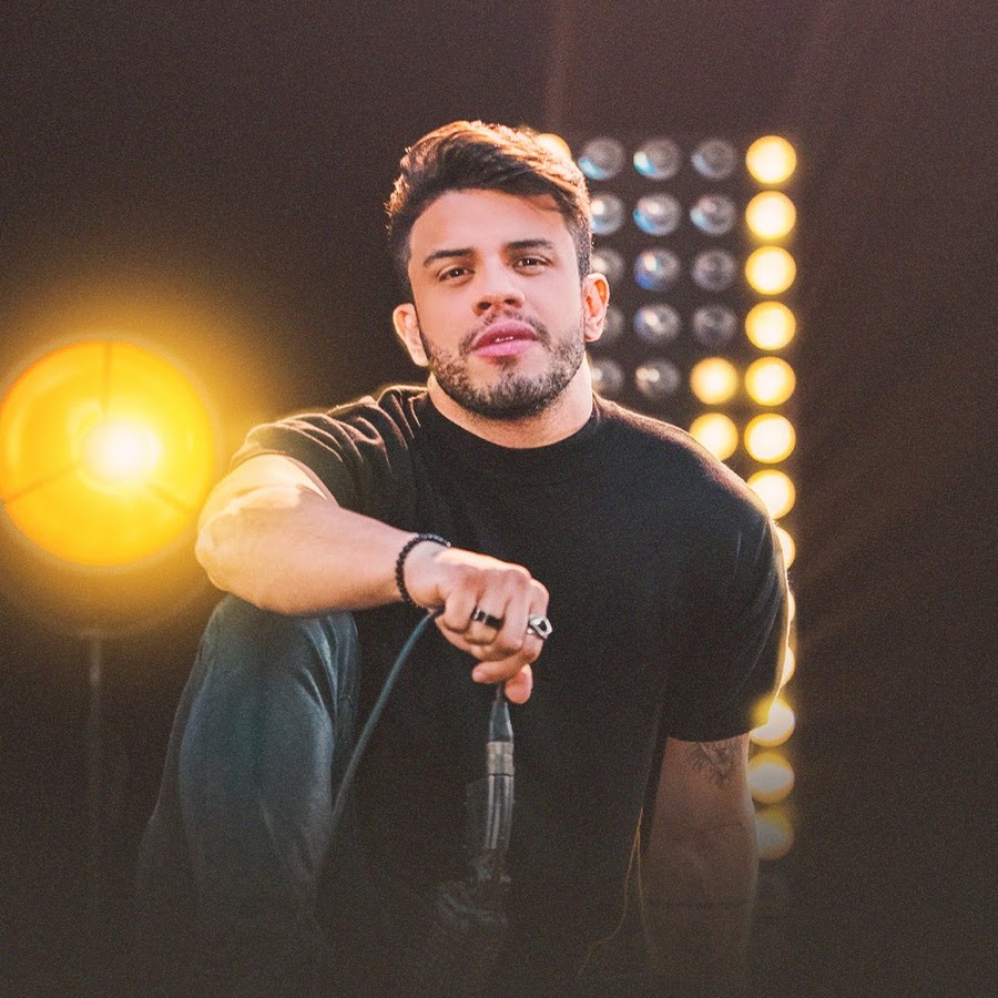 Cantor Ávine Vinny é preso após ameaçar ex-mulher de morte