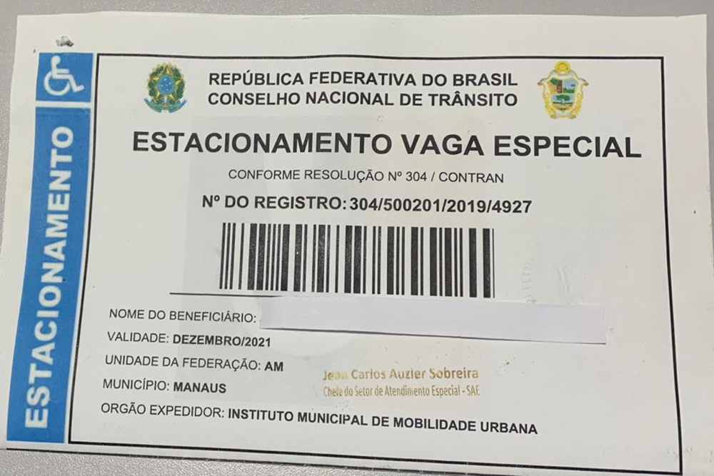 Ação em shopping oferece emissão de Credencial de Estacionamento para PcD em Manaus