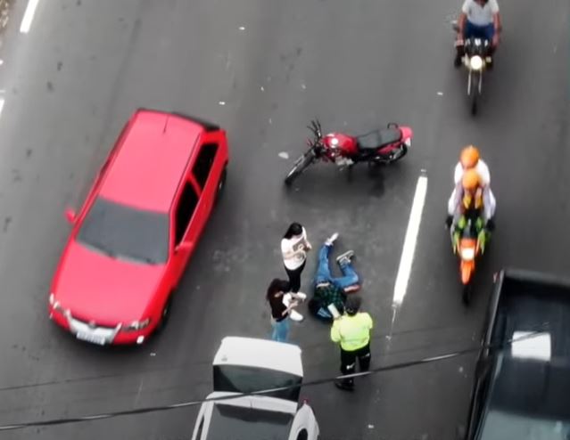 Av. Cosme Ferreira tem dois acidentes com feridos em menos de duas horas em Manaus