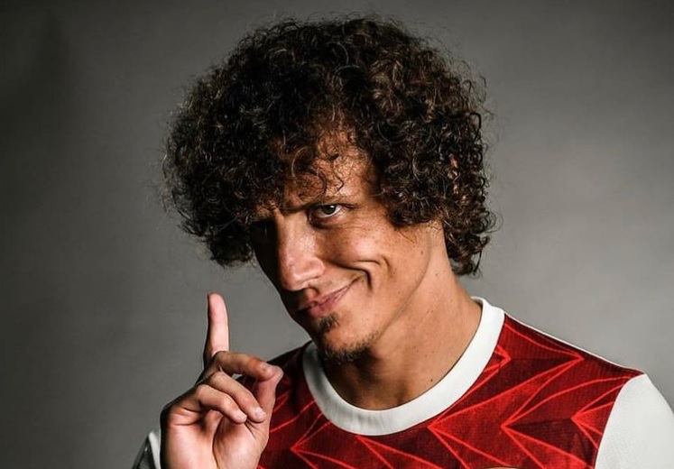 Flamengo cerca David Luiz, agita torcedores e até mãe do zagueiro com possível contratação