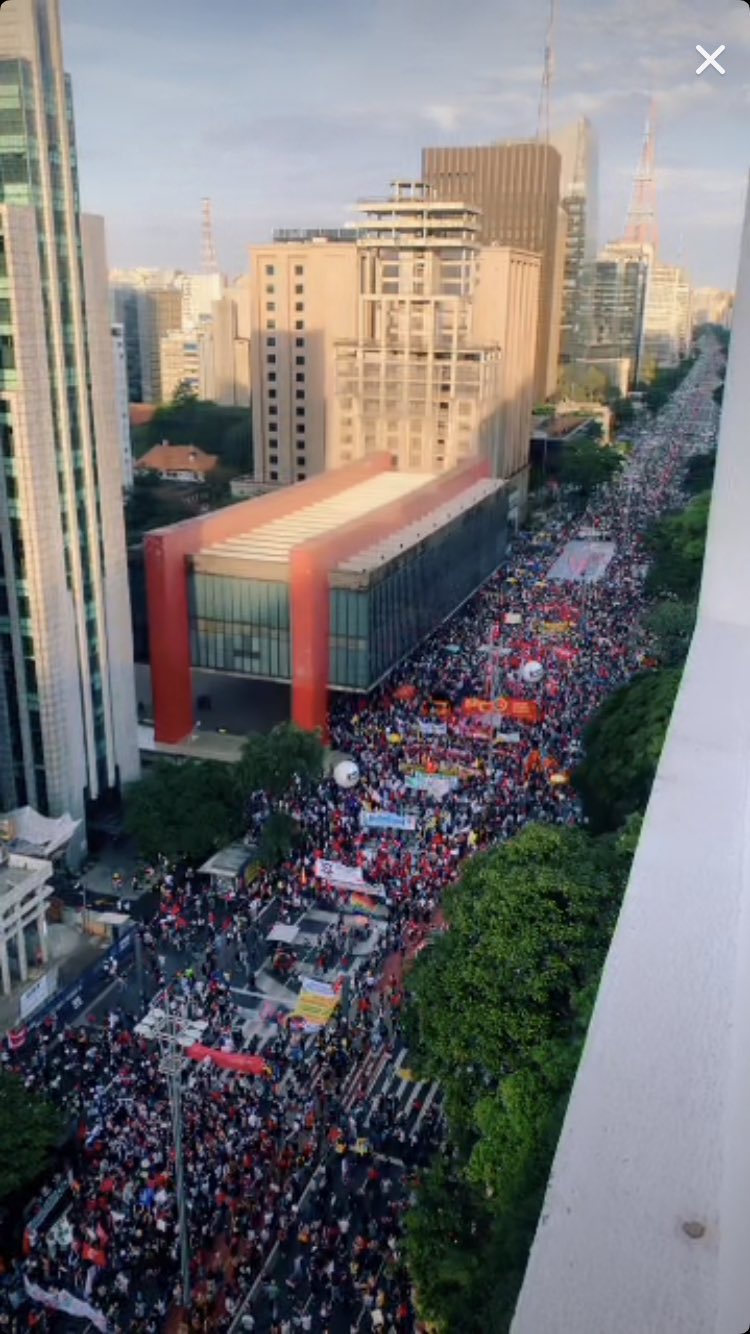 Manifestação contra Bolsonaro ocorre em todo o Brasil e lota avenida Paulista