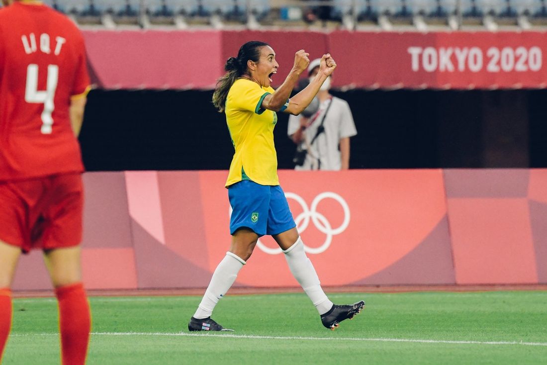 Seleção brasileira atropela China com goleada em estreia nas Olimpíadas 
