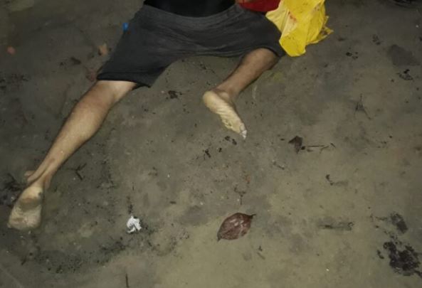 Jovem é executado com  6 tiros no terreno de igreja em Manaus