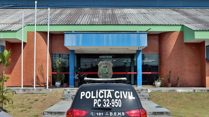 Criminosos anunciam assalto e matam dono de lanchonete em Manaus