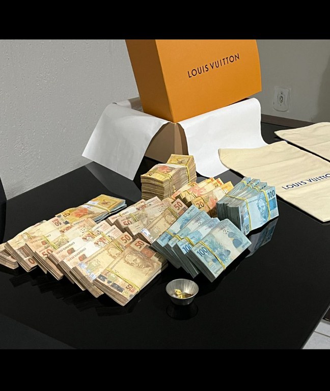 Operação da PF em Manaus combate extração ilegal de ouro e lavagem de dinheiro