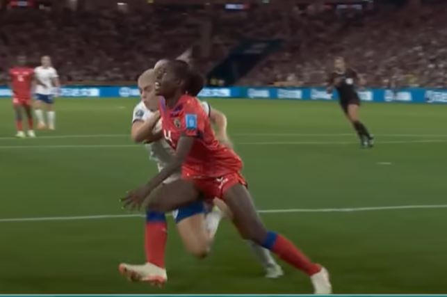 Após dar trabalho para a Inglaterra, Haiti enfrenta China na Copa nesta sexta-feira