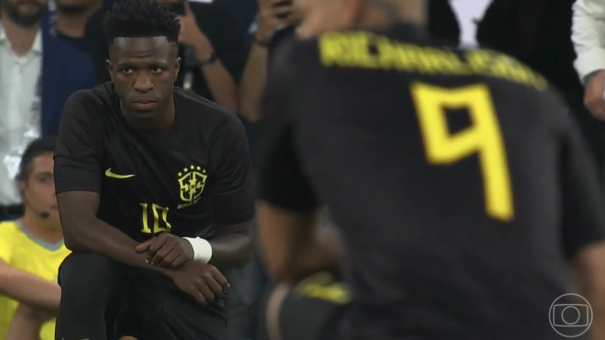 Vini Jr. se pronuncia após seu assessor ser alvo de racismo durante amistoso Brasil x Guiné