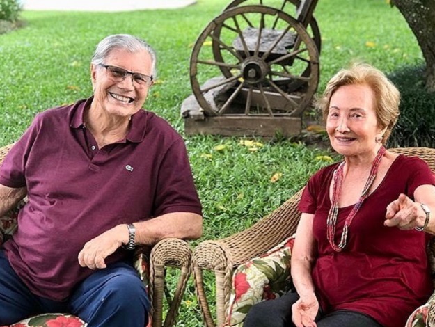 Estado de saúde de Tarcísio Meira e Glória Menezes, internados com Covid, é atualizado