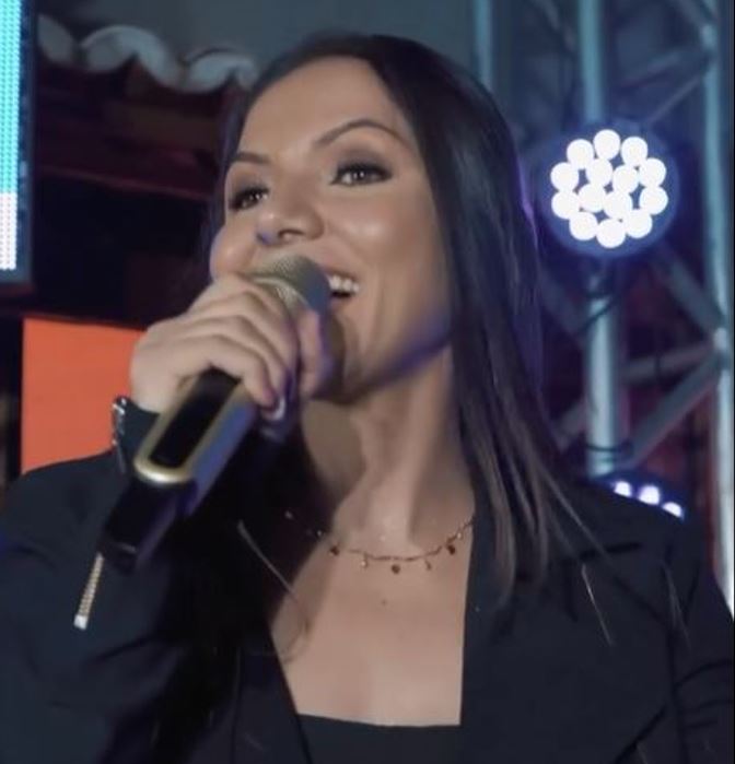 Cantora de forró Marcinha Sousa e marido são encontrados mortos em carro