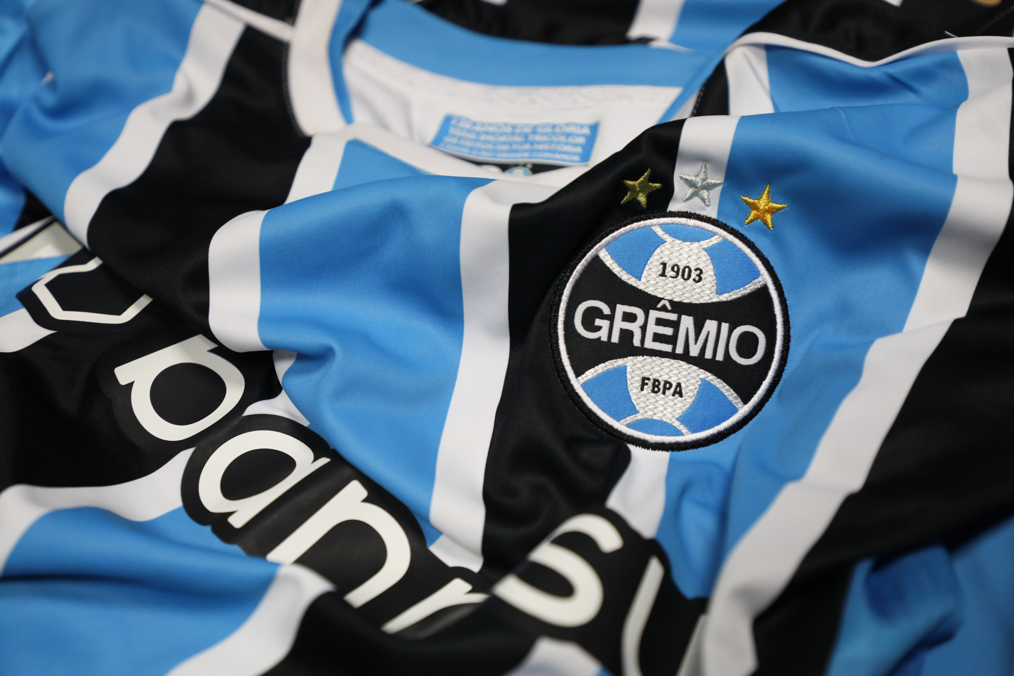 Após enchentes, Grêmio retorna aos gramados contra The Strongest na Libertadores