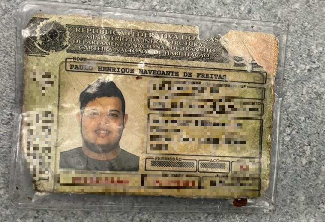 Jovem morre ao ser atropelado enquanto empurrava moto em pane mecânica em Manaus