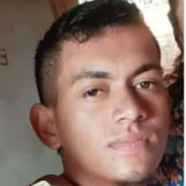 Homem achado morto em Envira levou 28 facadas e foi  semi degolado por irmãos