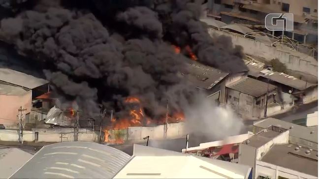 Crianças de quatro, dois anos e bebê de 11 meses são carbonizados durante incêndio em Barueri