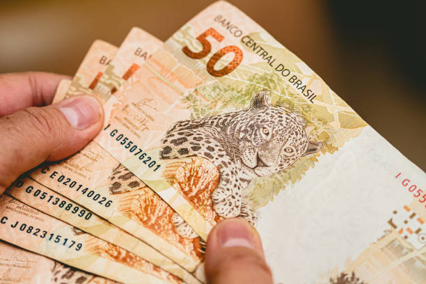 Governo anuncia pagamento do Fundeb de até R$ 37 mil para professores no Amazonas