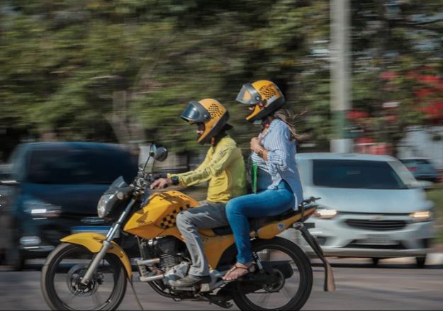 Adail Pinheiro tem 5 dias para cumprir recomendação do MP sobre proibição de transportes por Apps