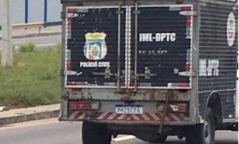 Homem mata esposa com tiro no rosto após discussão em Manaus