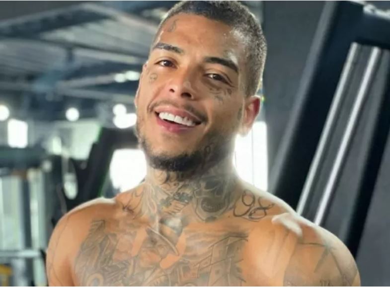 Polícia investiga se MC Kevin morreu ao tentar pular em piscina de hotel