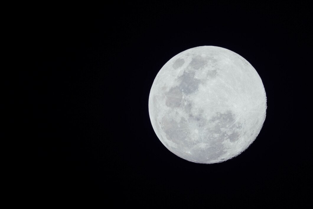 Fenômeno "Lua Rosa" poderá ser visto no Brasil hoje 