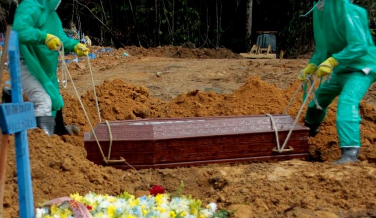 Cemitérios de Manaus registram 46 sepultamentos; duas mortes foram por covid