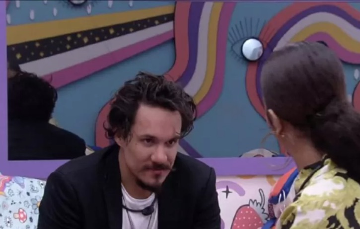 De affair com Maria, Eliezer conta para sister que beijou Natália; vídeo 