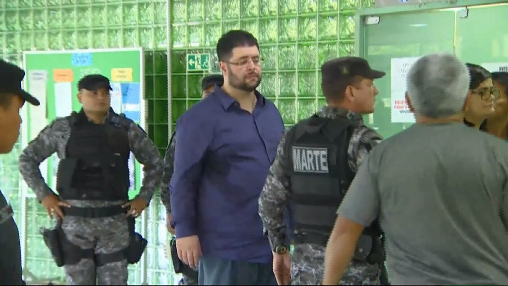 Condenado, Médico Mouhamad Moustafa tira tornozeleira eletrônica em Manaus
