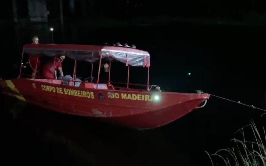 Corpo de adolescente é encontrado após mergulhar próximo à Ponte Rio Negro