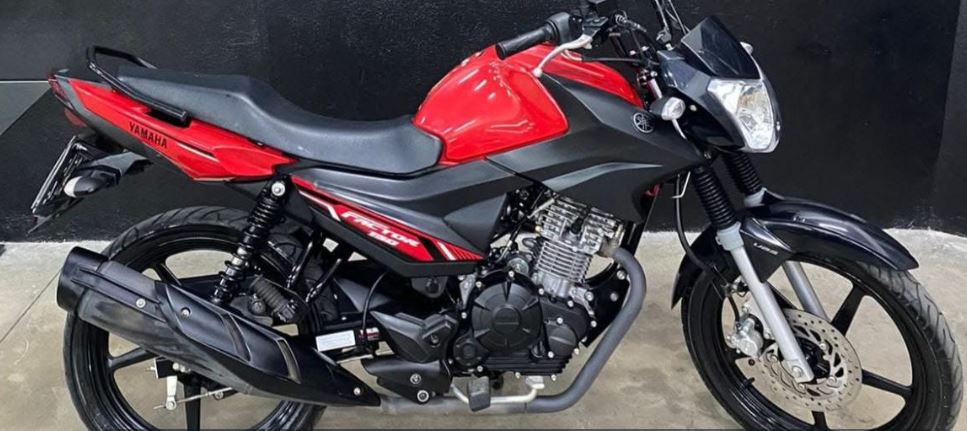 Homem sofre mal súbito e tem moto levada em Manaus; família busca informações