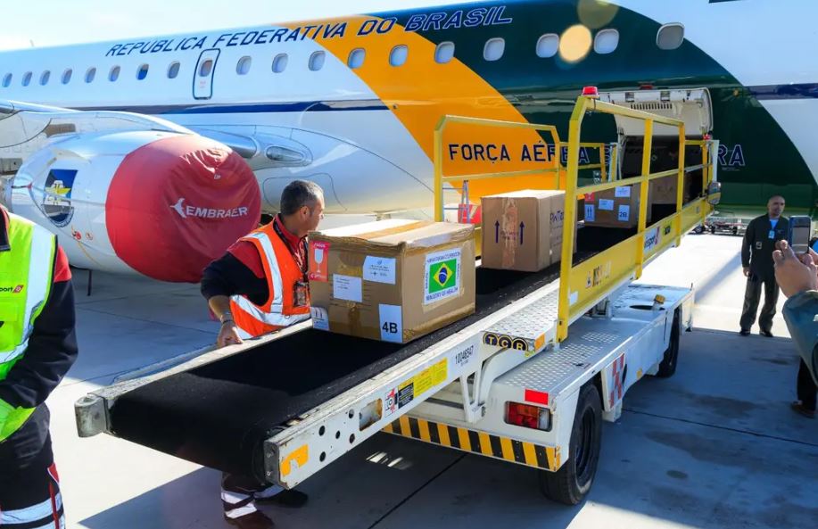Avião presidencial parte para resgatar brasileiros em Gaza e levar ajuda humanitária