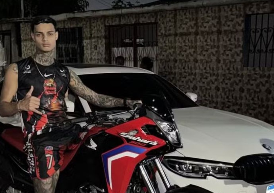 Influenciador ‘Pai Maycon’ é preso em Manaus após acidente com BMW: 'emprestei'