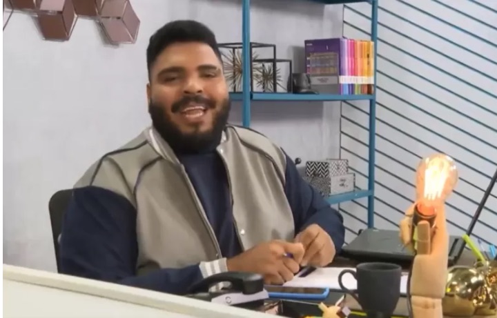 Paulo Vieira faz chacota com falta de mulheres e negros na direção da Globo